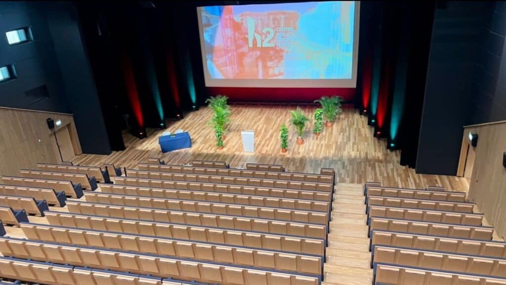 Nîmes : bienvenue dans votre centre des congrès h2