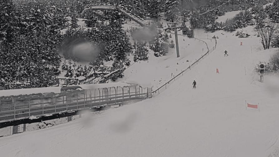 Pyrénées-Orientales : les images des Angles et Formiguères sous la neige