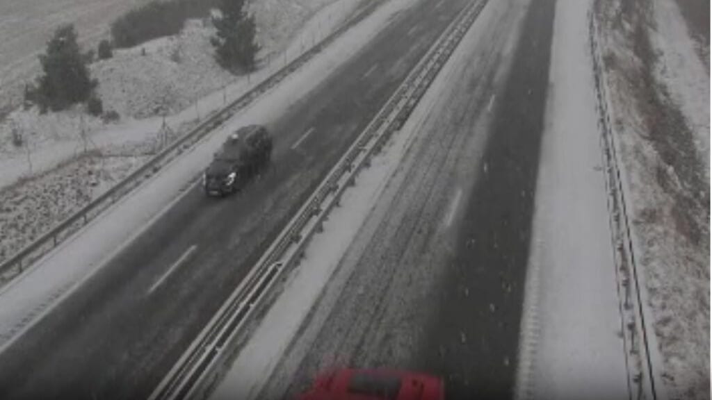 Météo : chutes de neige en cours sur l’A75, circulation délicate