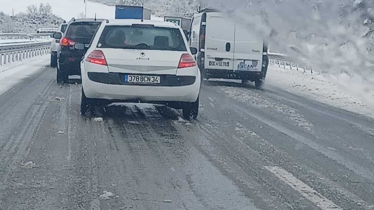 Météo : neige en montagne, fraîcheur et averses en plaine ce vendredi