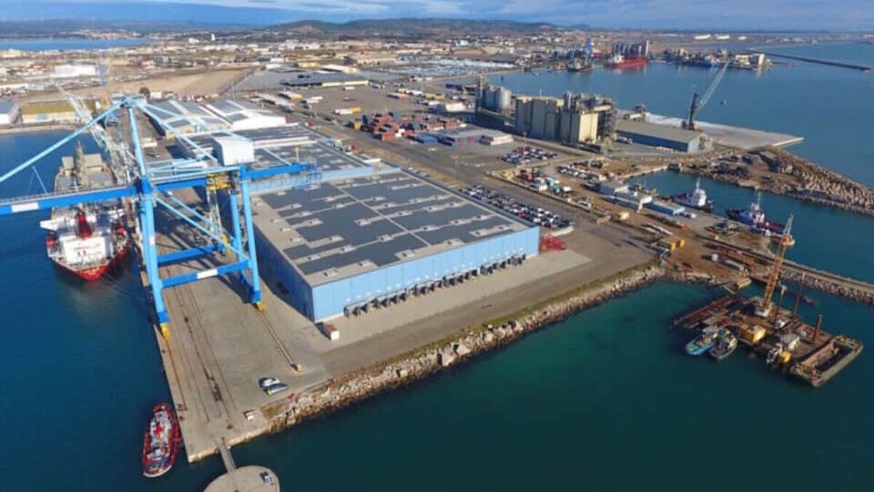 Hérault : action des agriculteurs au port de Sète