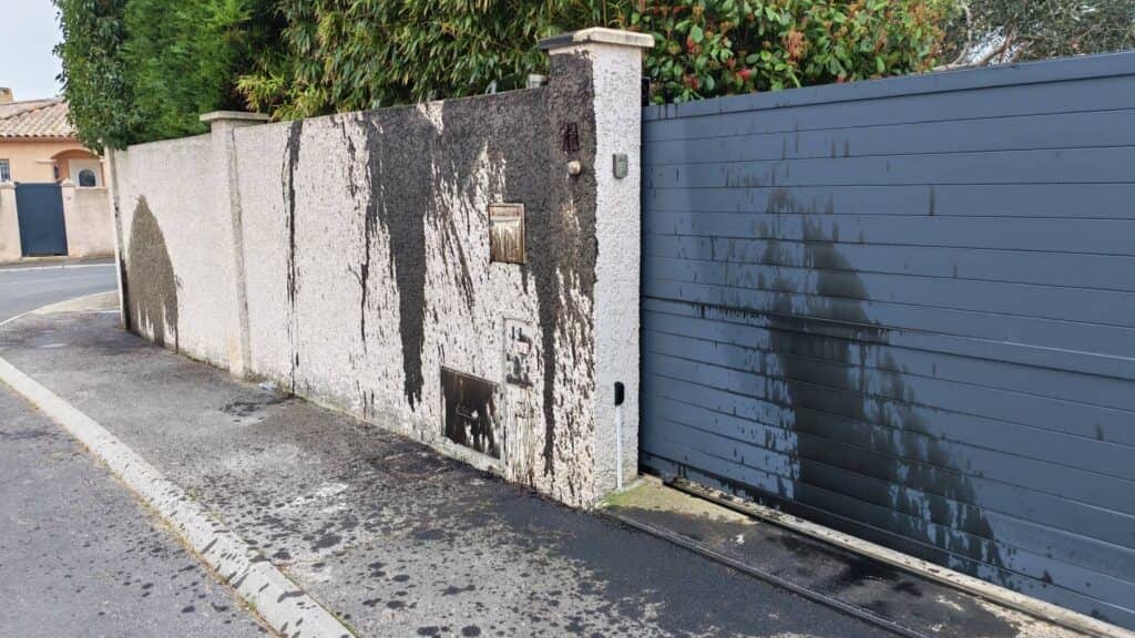 Hérault : la propriété du maire de Mèze vandalisée, « une forme d’intimidation » dénonce Thierry Baëza