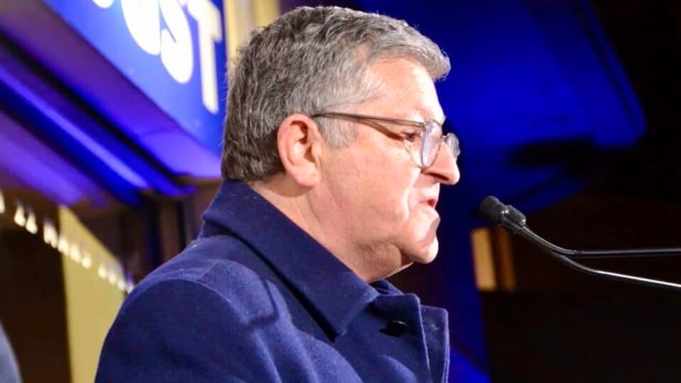 Nîmes : « On vient écrire l’histoire », Franck Proust en meeting au Parnasse