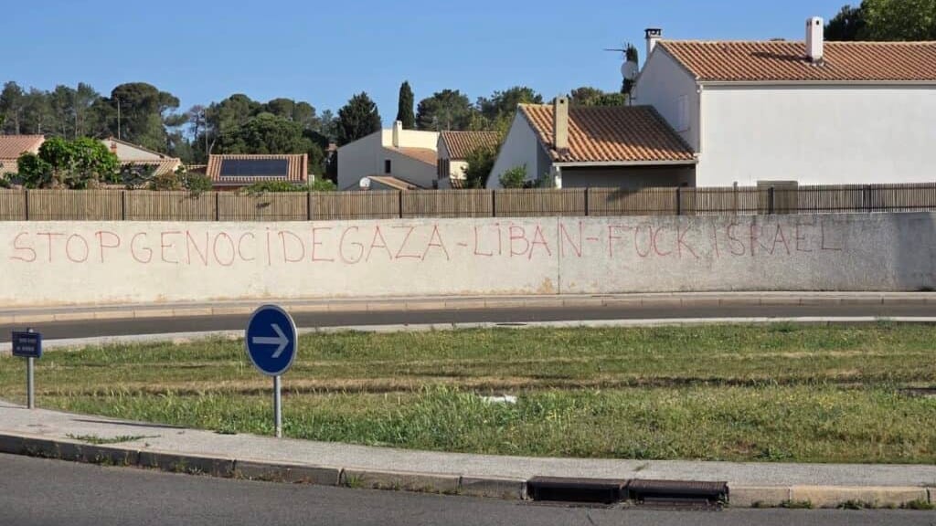 Castelnau-le-Lez : « tags antisémites », la qualification fait débat entre le maire et son opposant