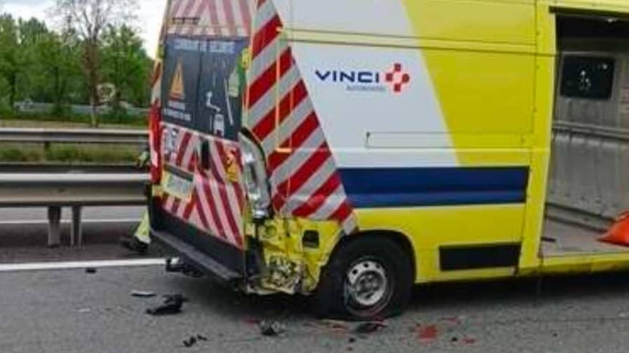 Vinci autoroutes : un véhicule d’intervention percuté ce lundi