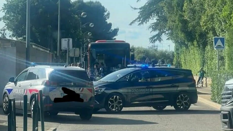 Aimargues : police et gendarmerie mobilisées autour d’un bus