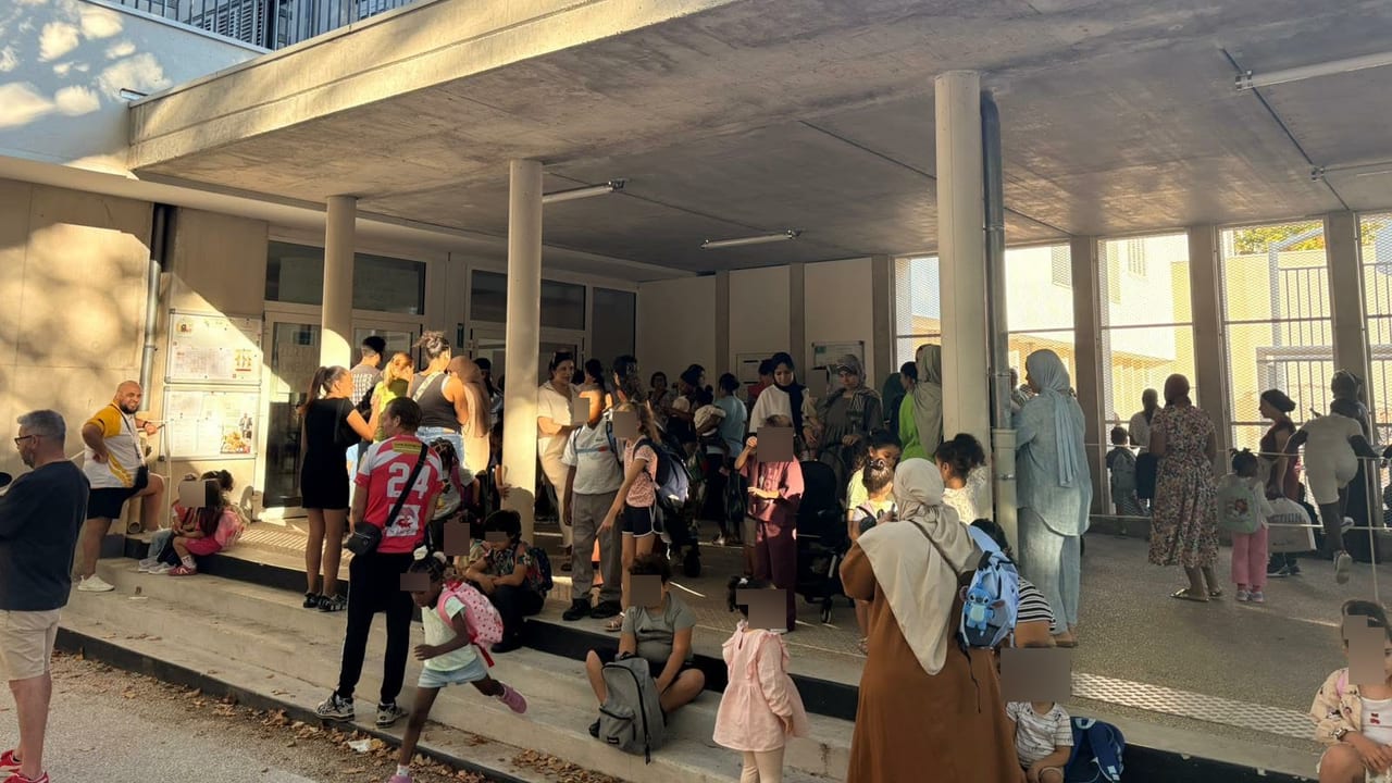 Blocus groupe scolaire Léo Rousson, Nîmes, 3 septembre 2026. Photo APE Ecole Leo Rousson